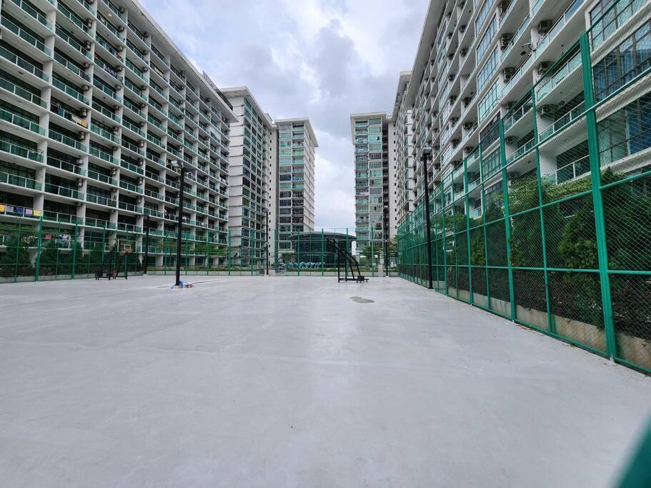 2-4 Pax Spacious Living @ Mount Austin, Jb #02 Johor Bahru Buitenkant foto
